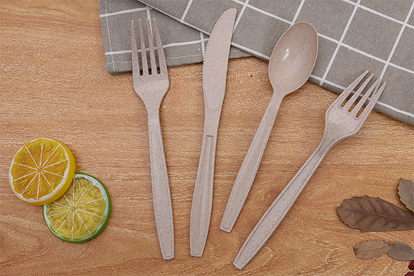 一次性可降解塑料刀叉:朝向更環(huán)保的餐具選擇 一次性可降解塑料刀叉:朝向更環(huán)保的餐具選擇(圖2)
