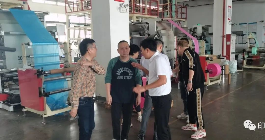 華人文化集團副總裁顧炯一行蒞臨我司福建生產(chǎn)基地考察調(diào)研