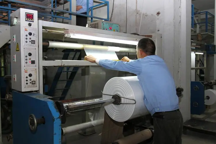 尋找塑料袋定制印刷廠家需要注意的5個(gè)事項(xiàng)(圖2)