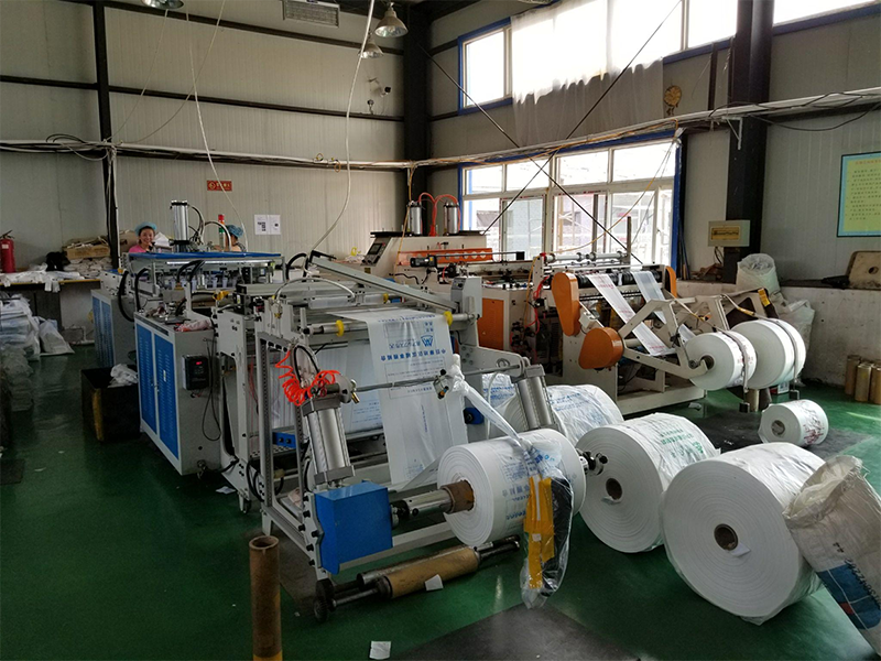 選擇PE塑料袋定做生產(chǎn)廠家需要考察5方面(圖1)